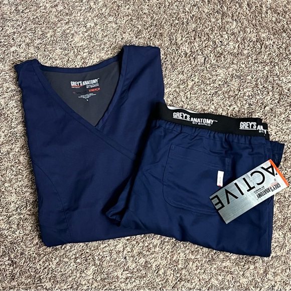 Grey's Anatomy Other - Grey's Anatomy scrub set